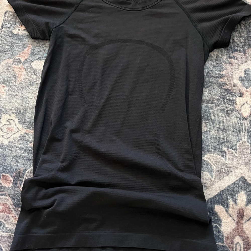 Lululemon Athletica Black Short Sleeve Top